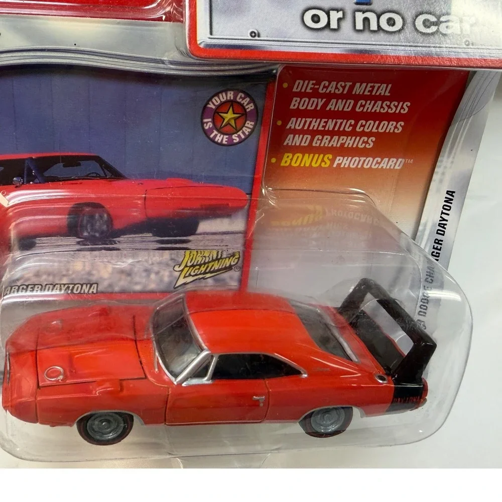 Johnny Lightning 1969 Dodge Charger Daytona Mopar Or No Car Orange 1/64 239-04